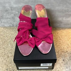 NWTB BCBG Mary G Fushia Georgette Sandal